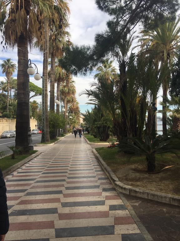 L'Attico Di Anna Lägenhet Sanremo Exteriör bild