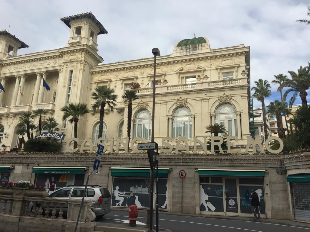 L'Attico Di Anna Lägenhet Sanremo Exteriör bild